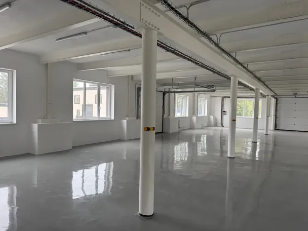 Pronájem skladu, Ostrov, 130 m2