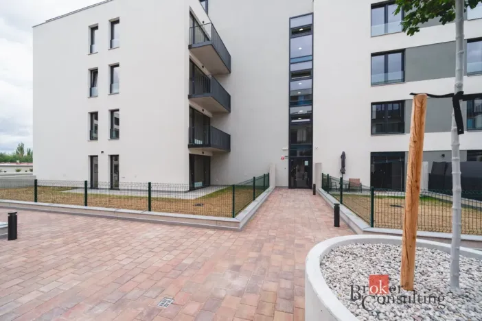 Pronájem bytu 1+kk, Plzeň - Jižní Předměstí, Železná, 26 m2