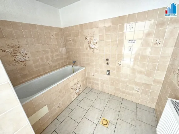 Pronájem bytu 4+1, Švihov, nám. T. G. Masaryka, 120 m2