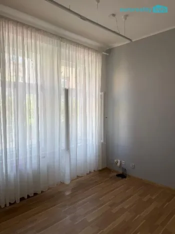 Pronájem kanceláře, Praha, Domažlická, 48 m2