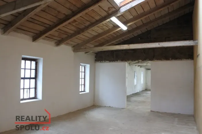 Pronájem skladu, Mnichovo Hradiště, Jiráskova, 100 m2