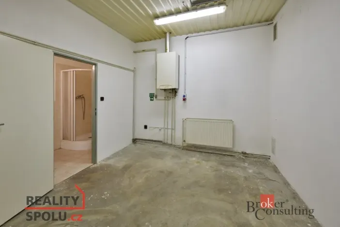 Pronájem skladu, Mnichovo Hradiště, Jiráskova, 450 m2