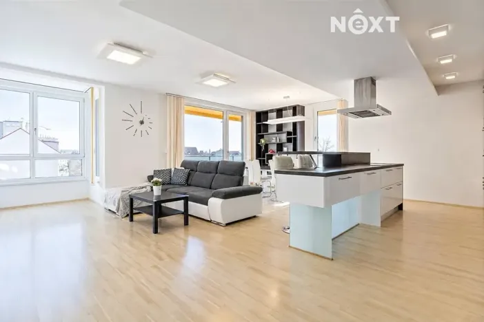 Pronájem bytu 3+kk, České Budějovice, Staroměstská, 99 m2