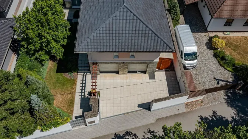 Prodej rodinného domu, Benátky, 241 m2