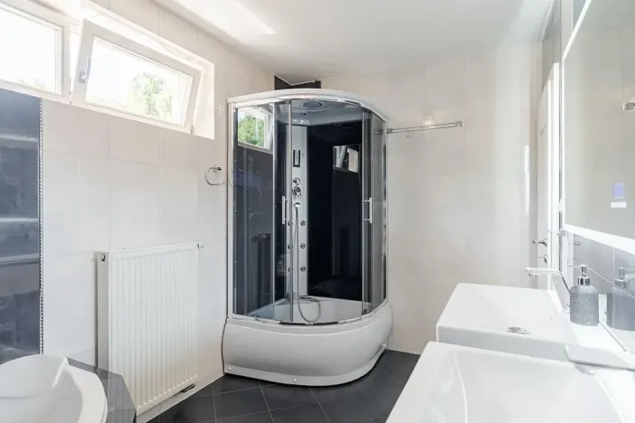 Prodej rodinného domu, Benátky, 241 m2