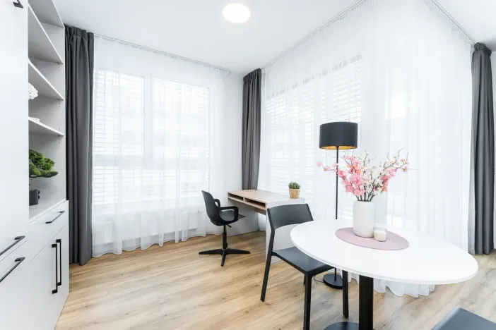 Pronájem bytu 2+kk, Praha - Vysočany, Odkolkova, 49 m2