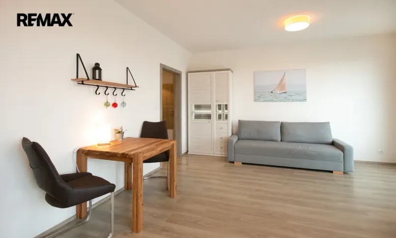 Prodej bytu 1+kk, Praha - Zličín, Sazovická, 33 m2