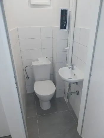 Pronájem obchodního prostoru, Praha - Holešovice, Dělnická, 27 m2