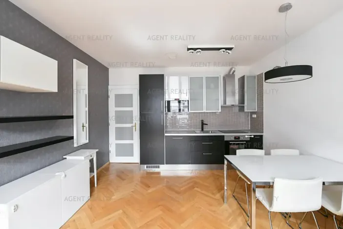 Pronájem bytu 3+kk, Praha - Břevnov, 8. listopadu, 80 m2