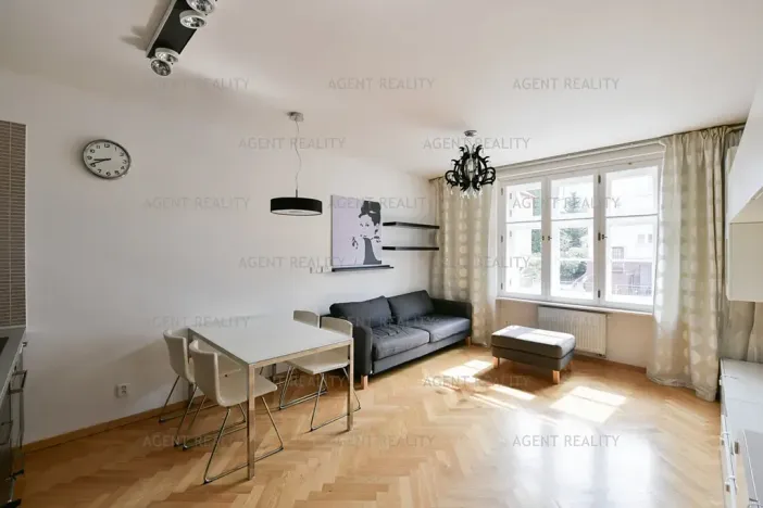 Pronájem bytu 3+kk, Praha - Břevnov, 8. listopadu, 80 m2