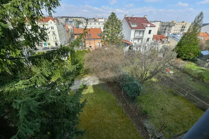 Pronájem bytu 3+kk, Praha - Břevnov, 8. listopadu, 80 m2