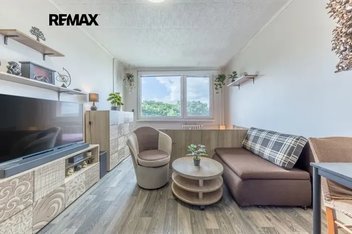 Prodej bytu 2+kk, Praha - Modřany, Mádrova, 44 m2