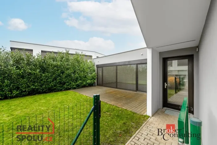 Prodej rodinného domu, Praha - Horní Měcholupy, U Golfu, 156 m2