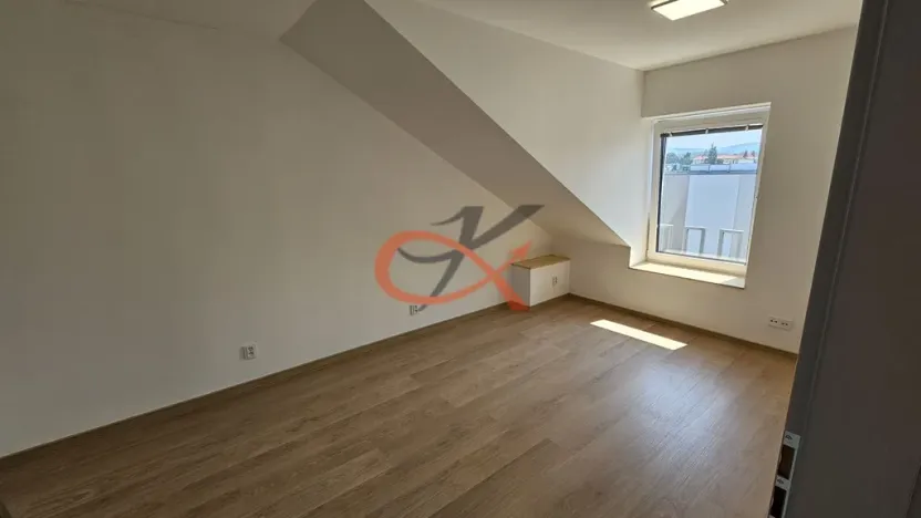 Pronájem atypického bytu, Šenov u Nového Jičína, Jeremenkova, 76 m2