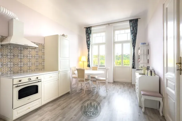 Prodej bytu 3+1, Karlovy Vary, Varšavská, 72 m2