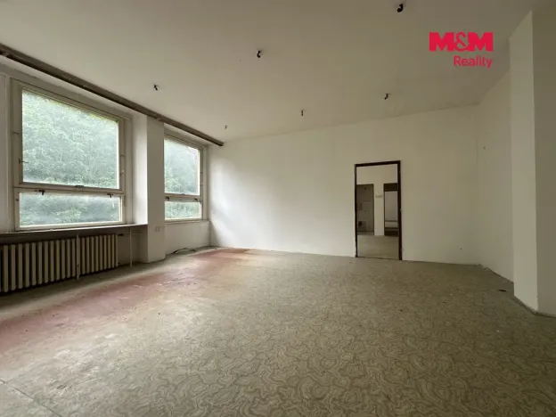 Prodej obchodního prostoru, Žatec, 900 m2