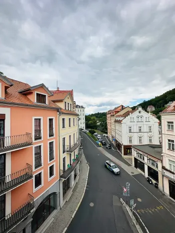 Pronájem apartmánu, Karlovy Vary, Zámecký vrch, 200 m2