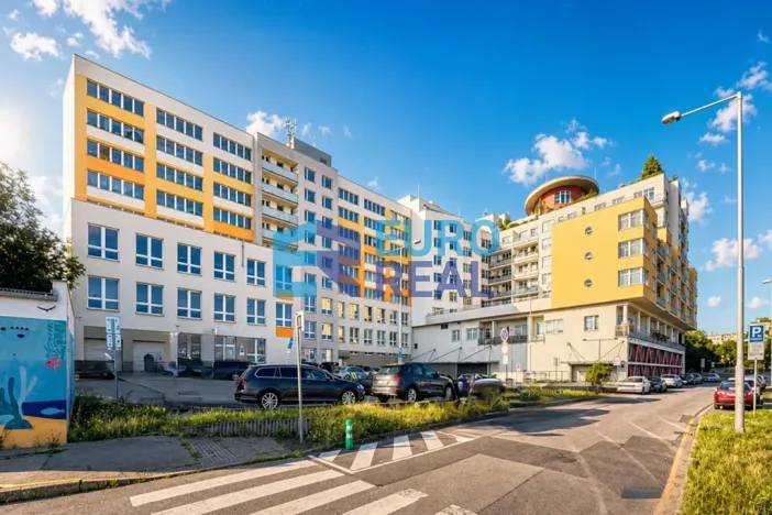 Pronájem bytu 2+1, Praha - Hlubočepy, Werichova, 65 m2