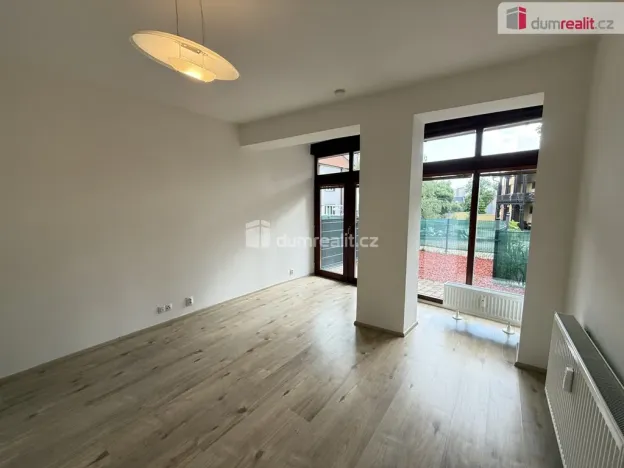 Pronájem bytu 1+kk, Praha - Krč, Budějovická, 25 m2