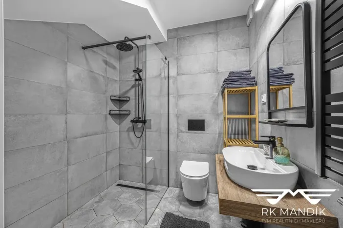 Pronájem bytu 2+kk, Praha - Karlín, Pernerova, 42 m2