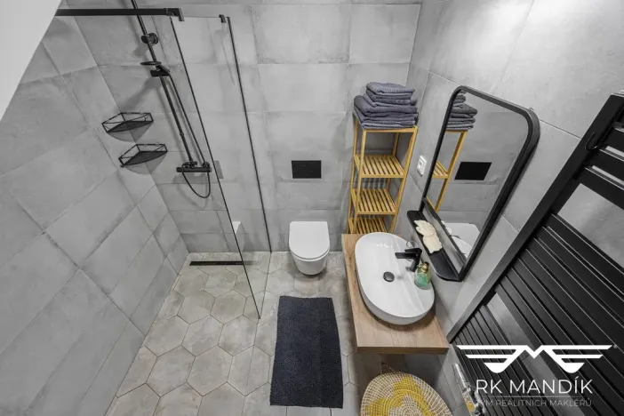 Pronájem bytu 2+kk, Praha - Karlín, Pernerova, 42 m2