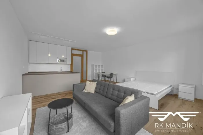 Pronájem bytu 1+kk, Praha - Prosek, Valečovská, 45 m2