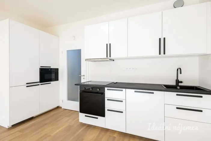 Pronájem bytu 1+kk, Praha, Gerstelova, 35 m2