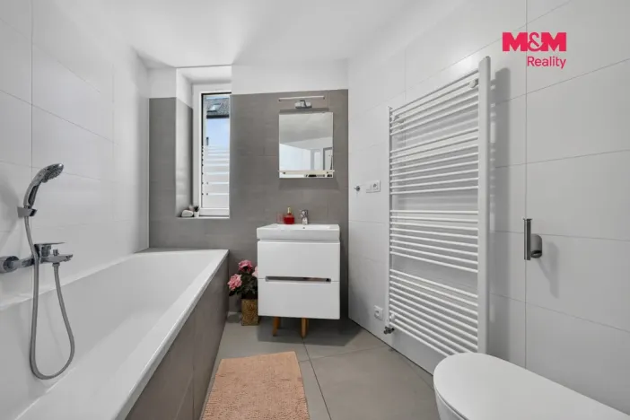 Prodej bytu 2+kk, České Budějovice - České Budějovice 3, Nádražní, 46 m2