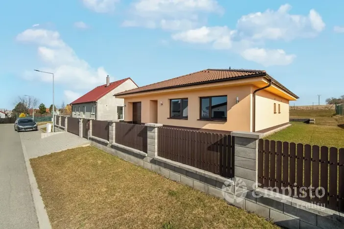 Prodej rodinného domu, Benešov, 128 m2