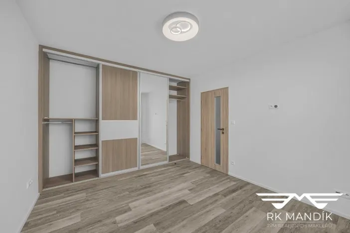 Pronájem bytu 3+1, Praha - Malešice, Tuchorazská, 72 m2