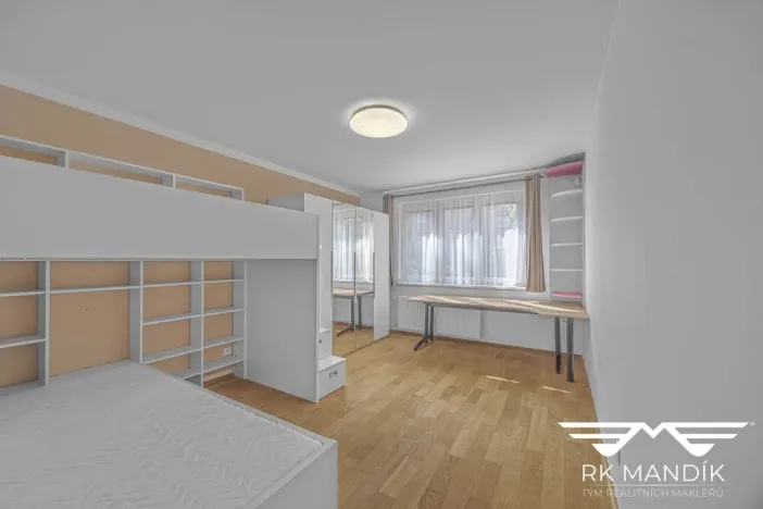 Pronájem bytu 3+1, Praha - Malešice, Tuchorazská, 72 m2