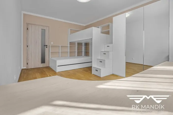 Pronájem bytu 3+1, Praha - Malešice, Tuchorazská, 72 m2