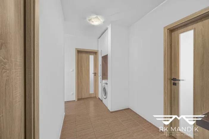 Pronájem bytu 3+1, Praha - Malešice, Tuchorazská, 72 m2