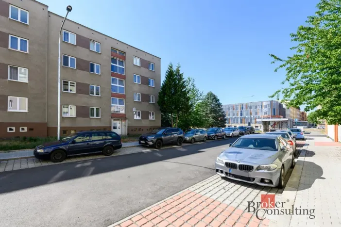 Prodej bytu 2+kk, Plzeň - Lobzy, Živnostenská, 40 m2
