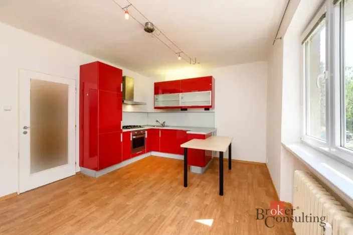 Prodej bytu 2+kk, Plzeň - Lobzy, Živnostenská, 40 m2