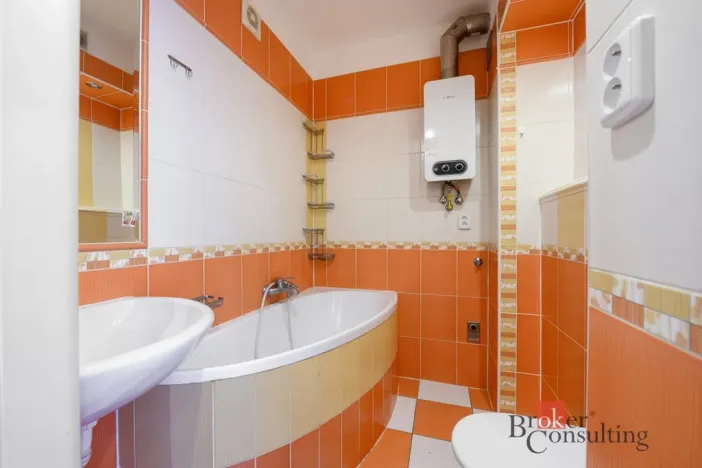 Prodej bytu 2+kk, Plzeň - Lobzy, Živnostenská, 40 m2