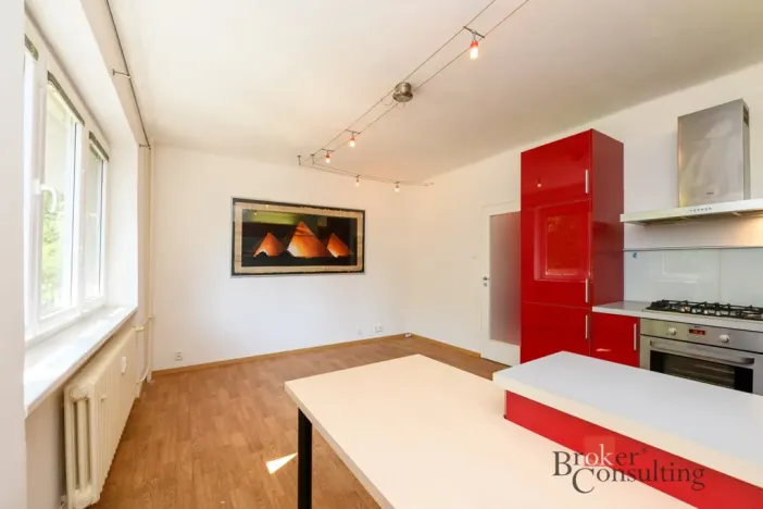 Prodej bytu 2+kk, Plzeň - Lobzy, Živnostenská, 40 m2