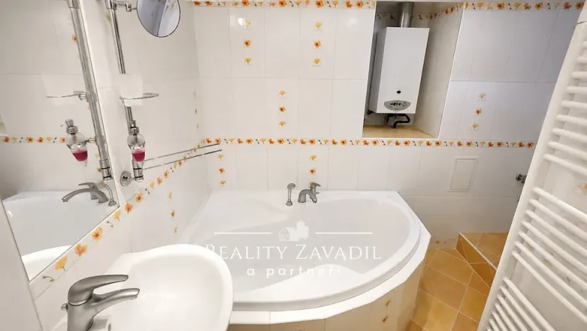 Prodej bytu 2+1, Břidličná, Komenského, 56 m2