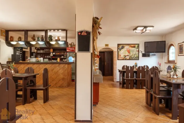 Prodej restaurace, Dolní Dunajovice, Hlavní, 300 m2