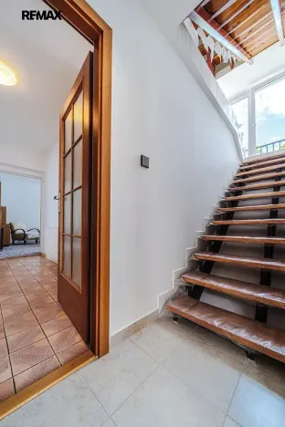 Prodej rodinného domu, Hrušovany u Brna, Vodní, 190 m2