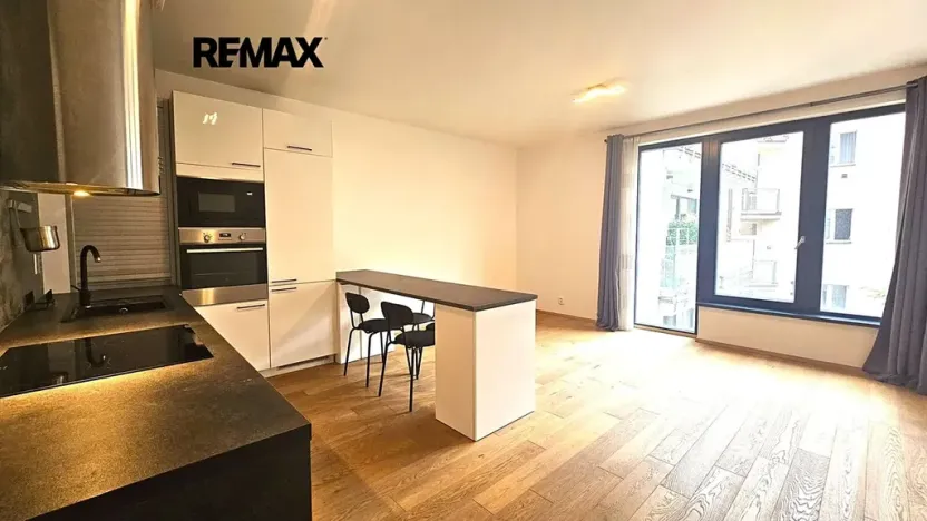 Pronájem bytu 2+kk, Praha - Libeň, Primátorská, 50 m2