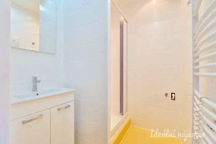 Pronájem bytu 2+1, Náměšť nad Oslavou, Zborovská, 48 m2