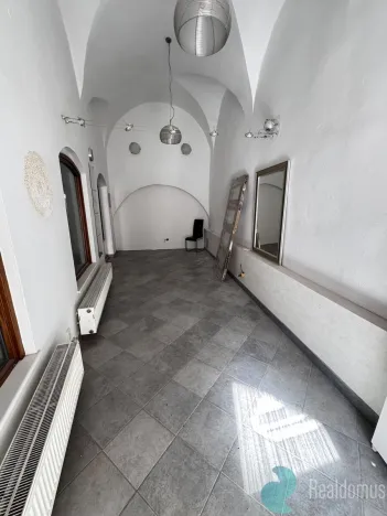 Pronájem obchodního prostoru, České Budějovice, Česká, 18 m2