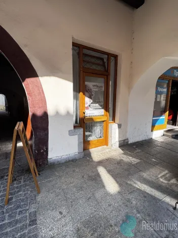 Pronájem obchodního prostoru, České Budějovice, Česká, 18 m2