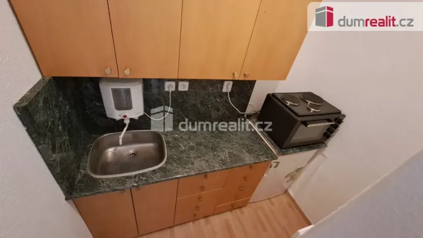 Pronájem bytu 1+kk, Praha - Nusle, V zálomu, 36 m2