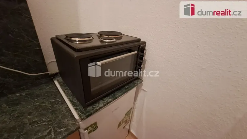 Pronájem bytu 1+kk, Praha - Nusle, V zálomu, 36 m2