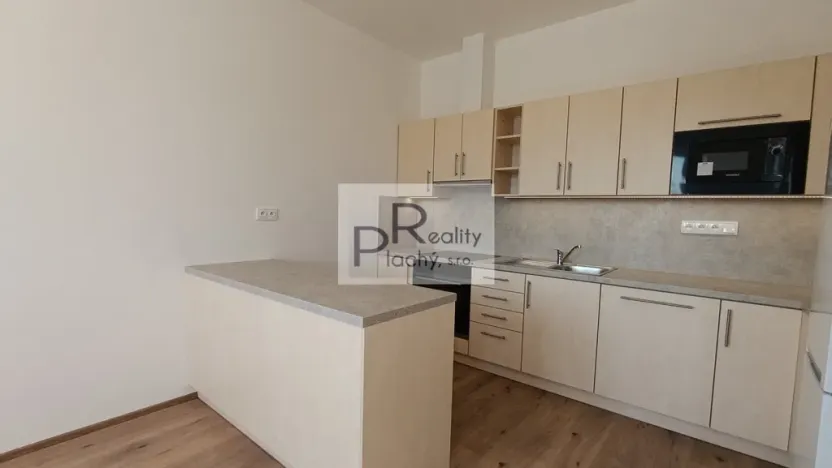Prodej bytu 2+kk, Hevlín, 62 m2