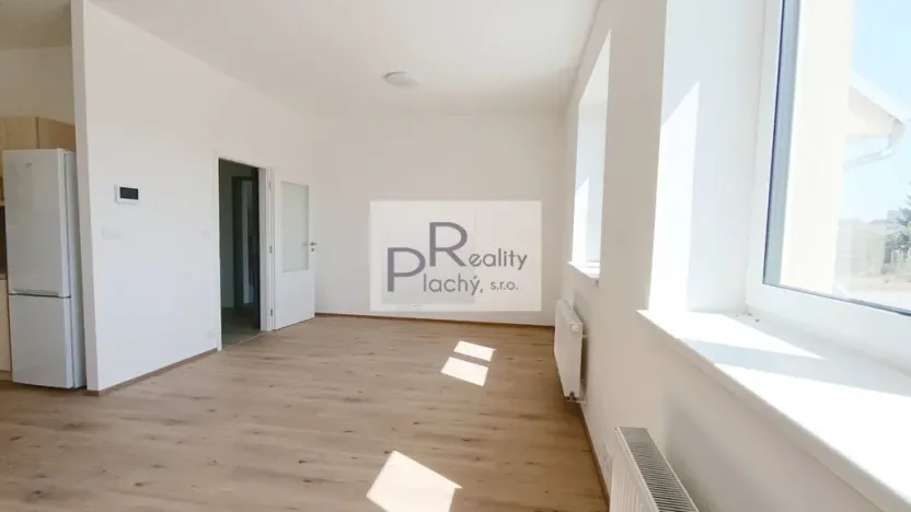 Prodej bytu 2+kk, Hevlín, 62 m2
