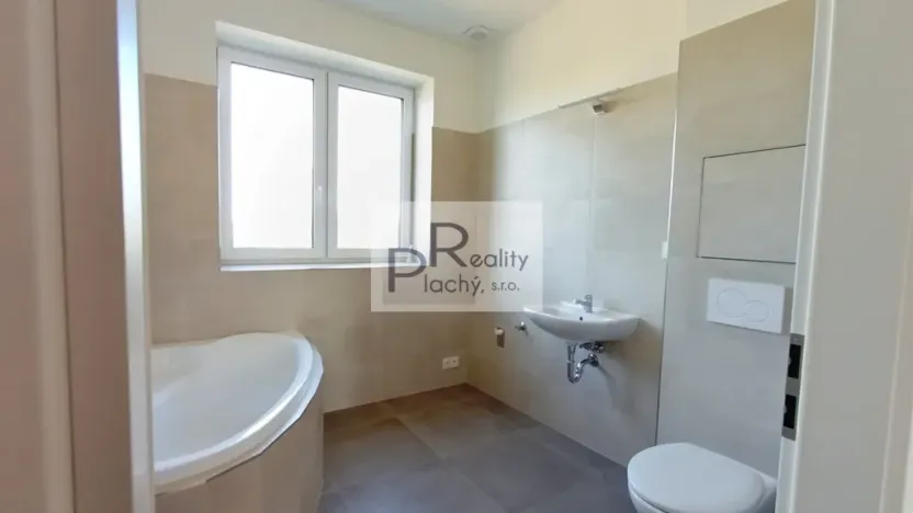 Prodej bytu 2+kk, Hevlín, 62 m2