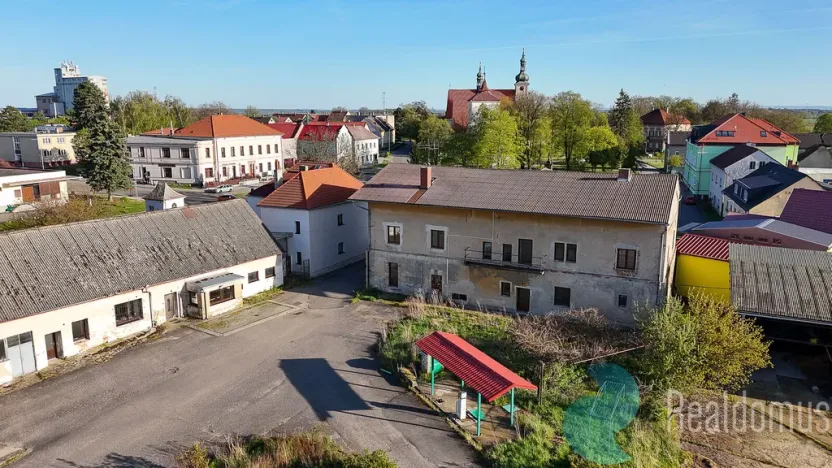 Prodej skladu, Chotětov, Husovo náměstí, 3000 m2